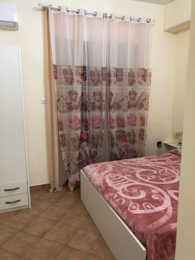 85кв.м. 3 спалень, 3 окремих ванних Квартира в Casagiove Казерта Екстер'єр фото